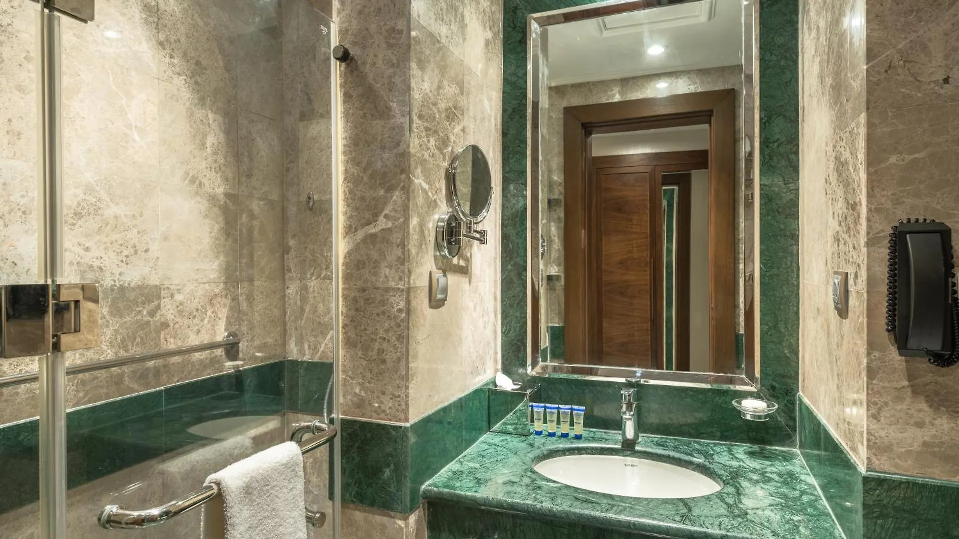 **** Hotel Copthorne Makkah Al Naseem Mecca Arab Saudi